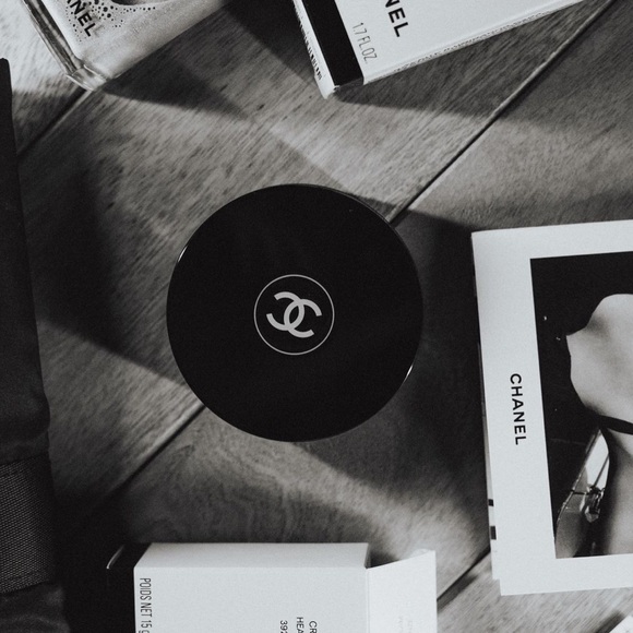 CHANEL LES BEIGES ⭐️GWP ⭐️ Makeup Roll NWOT - Picture 6 of 7